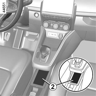 E-GUIDE.RENAULT.COM / Clio-4-ph2 / Profitez de tout le confort de votre  véhicule / PARE-SOLEIL